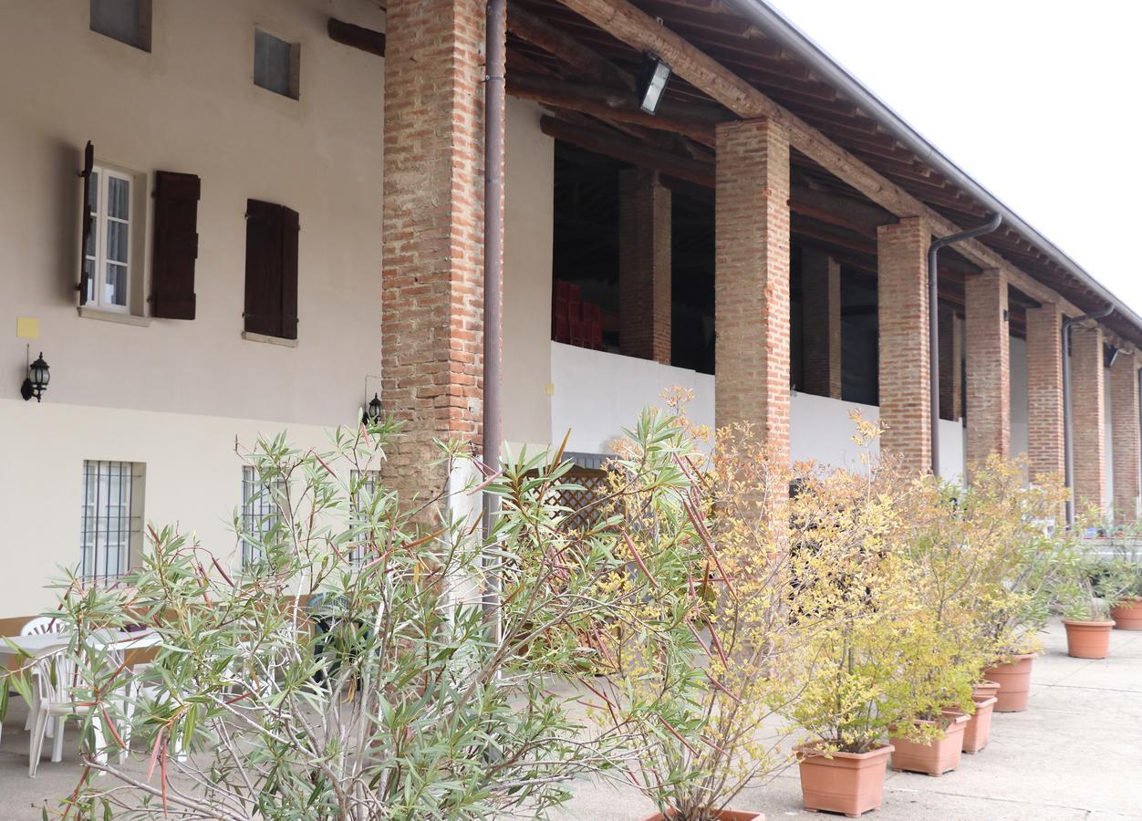 Le Magnolie Agriturismo Verolanuova Luaran gambar