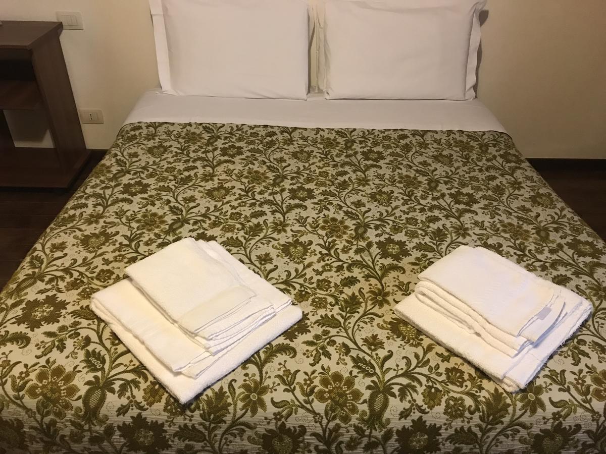 Le Magnolie Agriturismo Verolanuova Luaran gambar